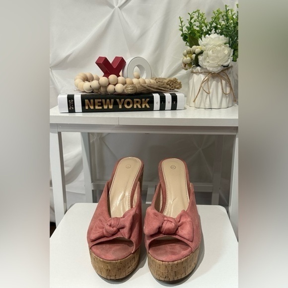 SHEIN Shoes - SHEIN Wedge Cork Heeled Shoe ❤️❤️